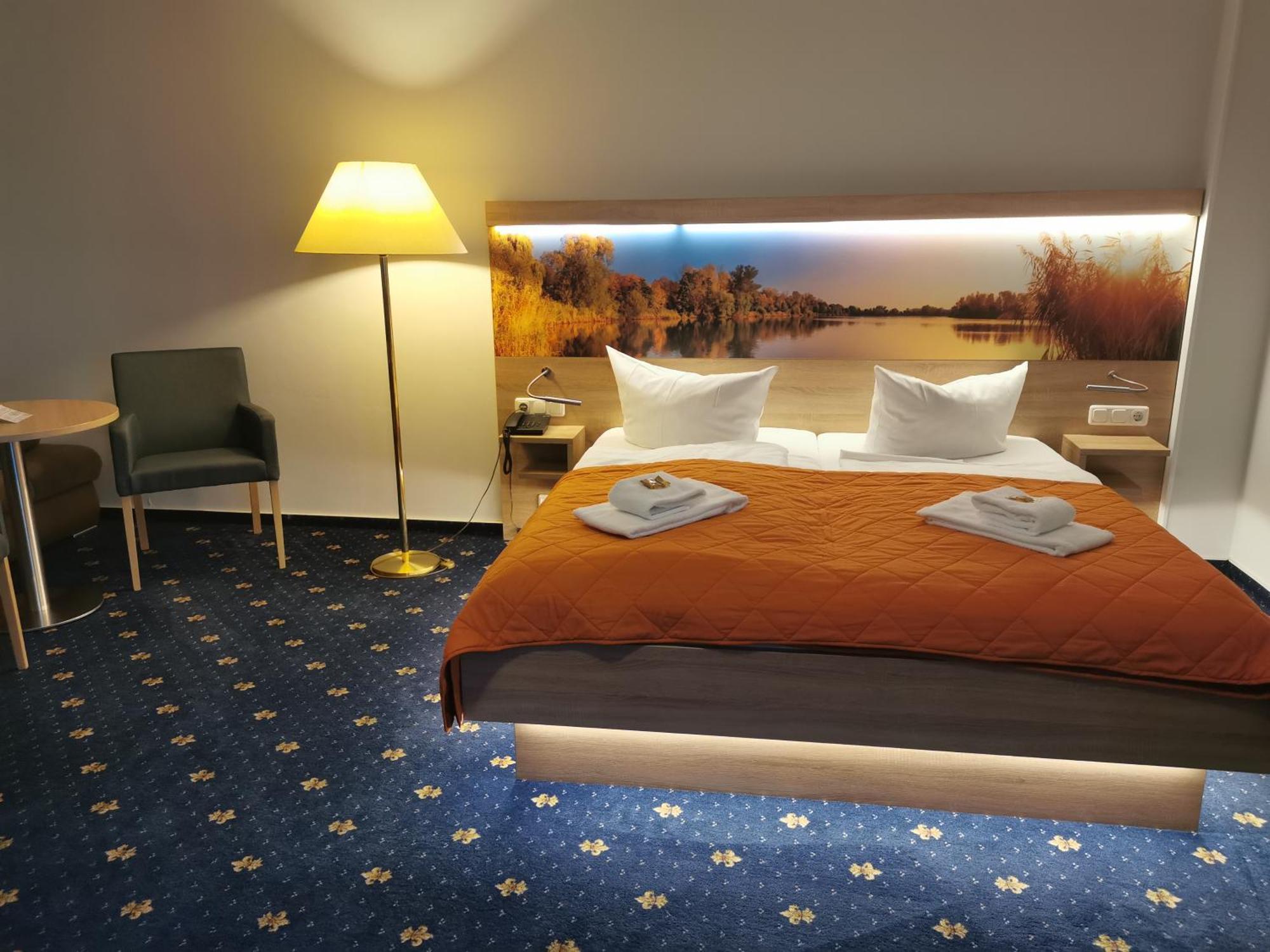 Hotel Am Wariner See Extérieur photo