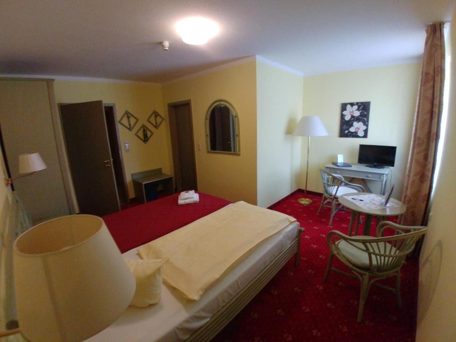 Hotel Am Wariner See Extérieur photo