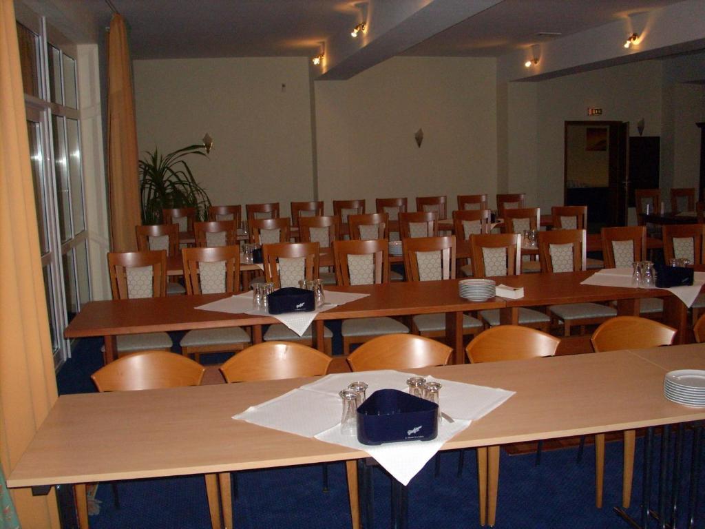 Hotel Am Wariner See Extérieur photo
